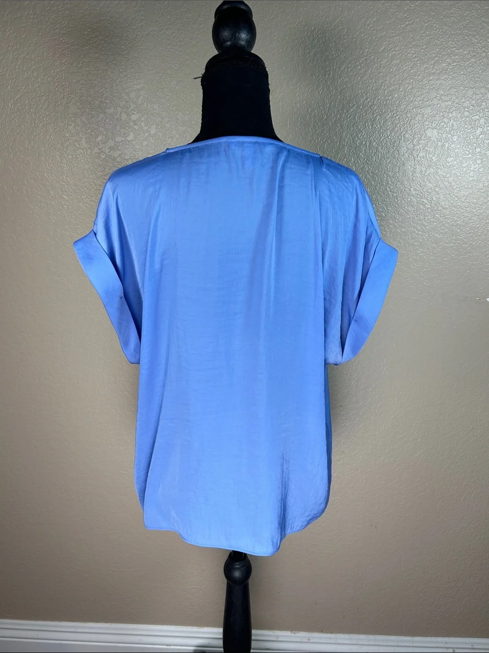 Nine West Periwinkle Short Sleeve Scoop Neck Top Size Large